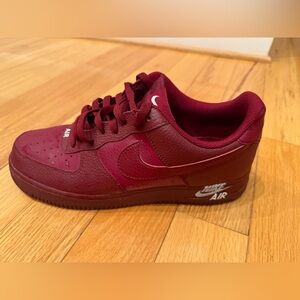 Nike Maroon Mesh Sneakers